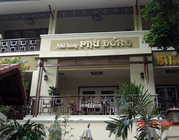 Bảng tên ngoài trời 12